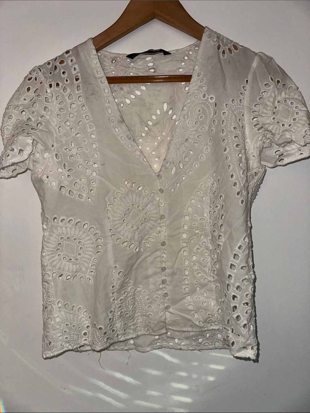 Zara White Eyelet Button-Front Blouse